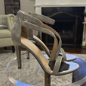 Silver sparkle heels - 8